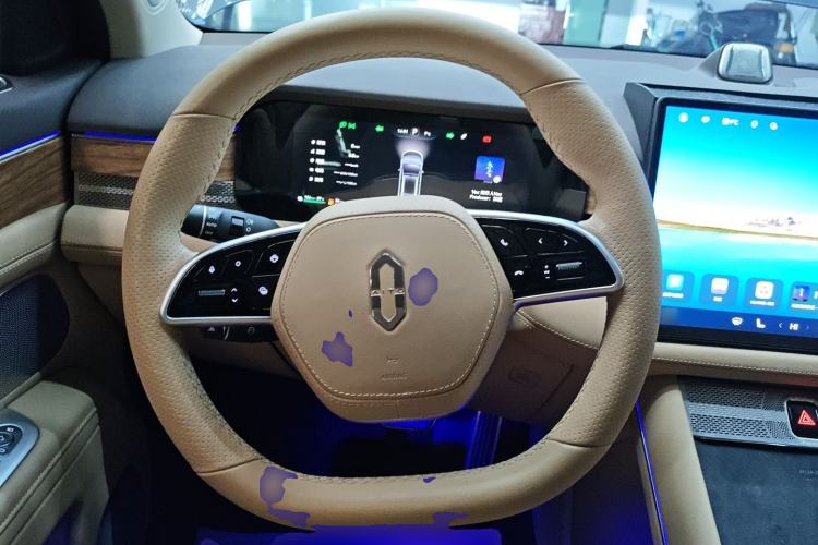 Used Hima AITO M7 2024 1.5T Intelligent Driving 4WD Max Edition 5 Seats
