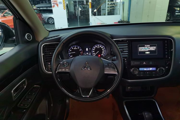 Used Mitsubishi Outlander 2021 Revised Version 2.0L Two-Wheel Drive Enjoyment Edition 5 Seats
