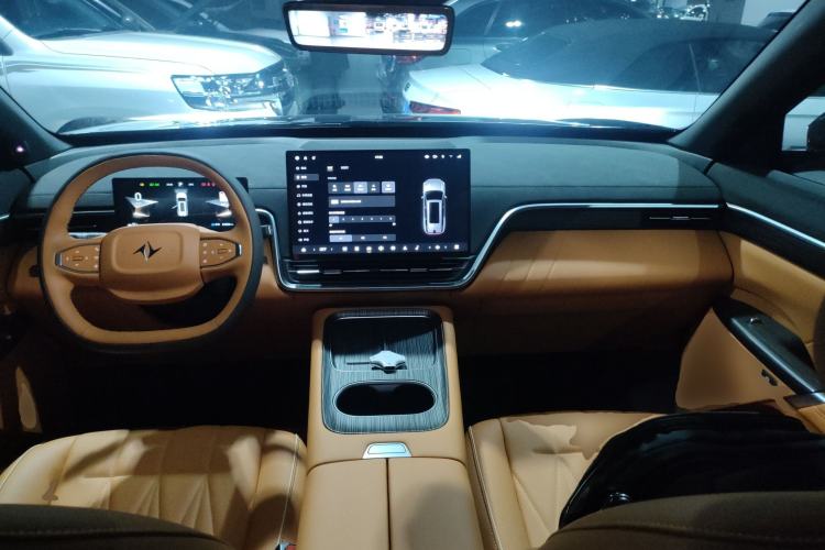 Used  eπ008 2025 636Ultra LikeYi Edition 5-Seater