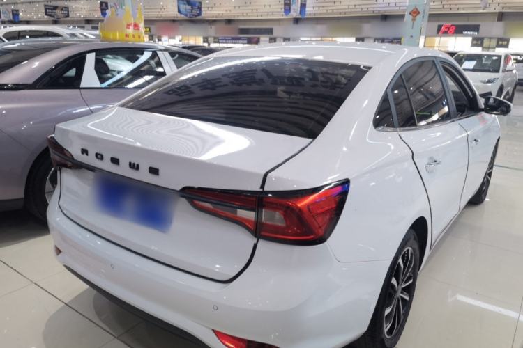 Used Roewe i5 2020 1.5L Automatic 4G Connect Luxury Flagship Edition
