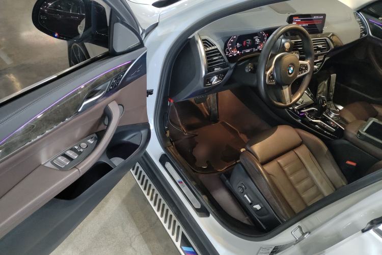 Used BMW X3 2020 xDrive30i Luxury Model with M Sport Package
