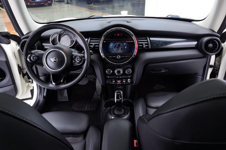 Used  MINI 2020 1.5T COOPER Classic Edition
