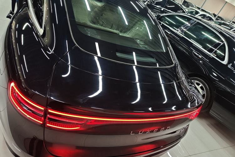 Used Hima Luxeed S7 2024 Pro Model
