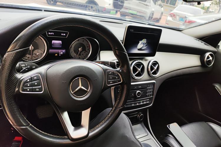 Used Mercedes-Benz GLA 2016 GLA 200 Fashion Model