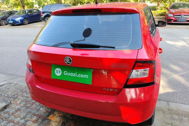 Used Skoda Fabia 2015 1.4L Automatic Front-Drive Model
