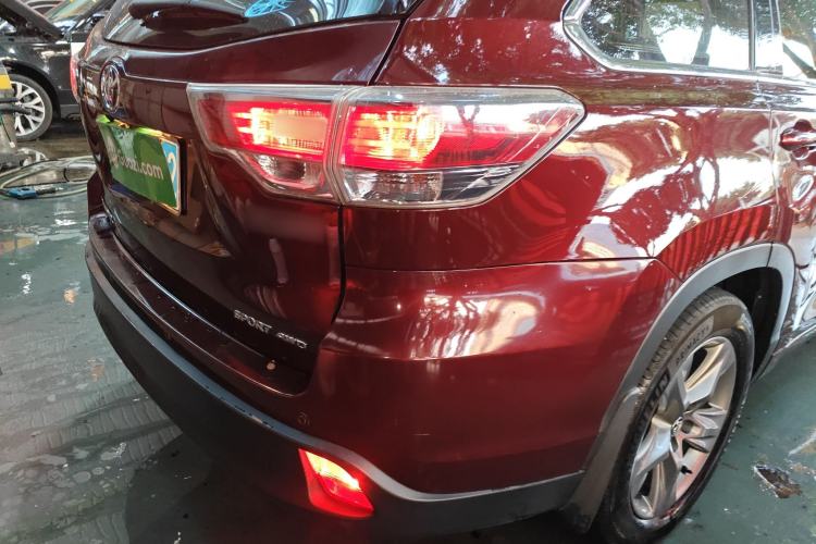 Used Toyota Highlander 2015 2.0T Four-Wheel Drive Luxury Edition 7-Seater
