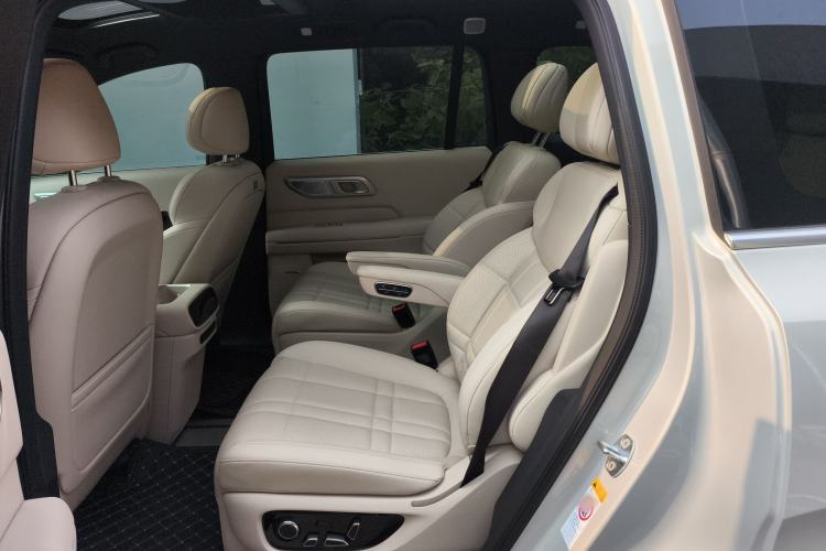 Used  S09 2025 Rear-Drive Ultra+
