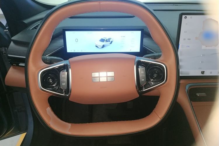 Used  L6 2025 EM-i 140km Starship Edition
