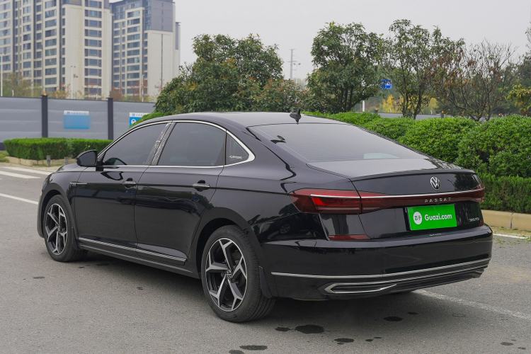 Used Volkswagen Passat 2024 380TSI Starry Luxury Edition
