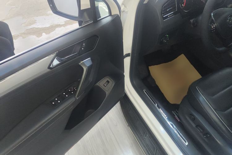 Used Volkswagen Tiguan L 2017 330TSI Automatic Two-Wheel Drive Flagship Edition
