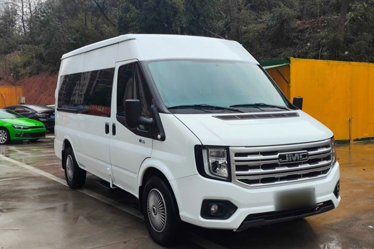 Used JMC Fushun 2025 2.0T 6MT Diesel Mid-Range Business-Class 9-Seater (Non-Commercial)
