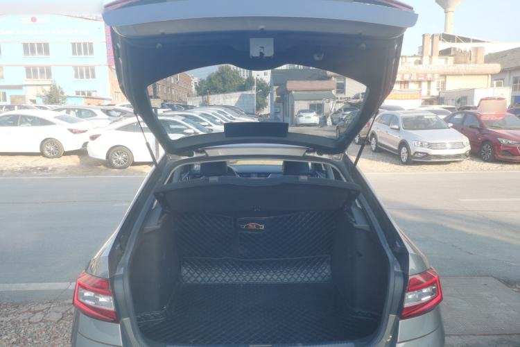 Used Skoda Octavia 2018 1.6L Automatic Comfort Edition
