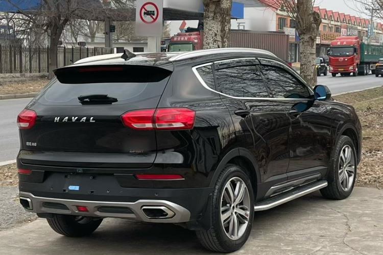 Used Haval H6 2017 Red Label 2.0T Automatic Two-Wheel Drive ZhiShang Model