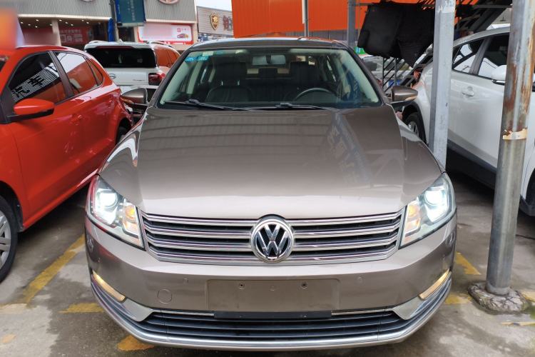 Used Volkswagen Magotan 2015 Facelift 1.8TSI Luxury Model
