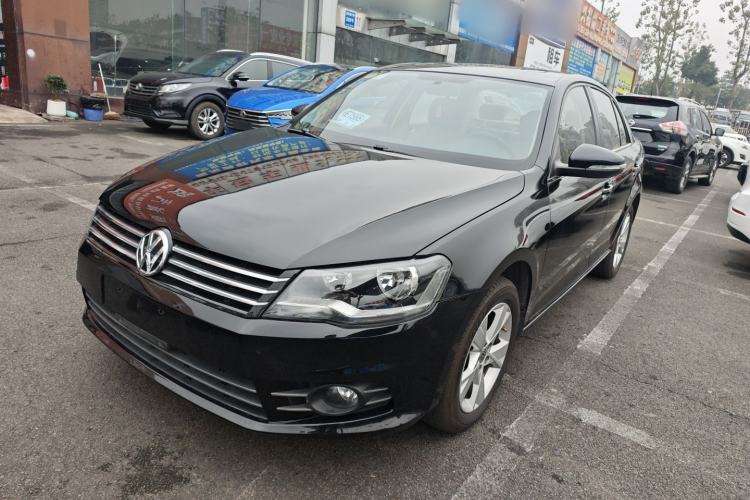 Used Volkswagen Bora 2015 Value Edition 1.6L Automatic Comfort Version
