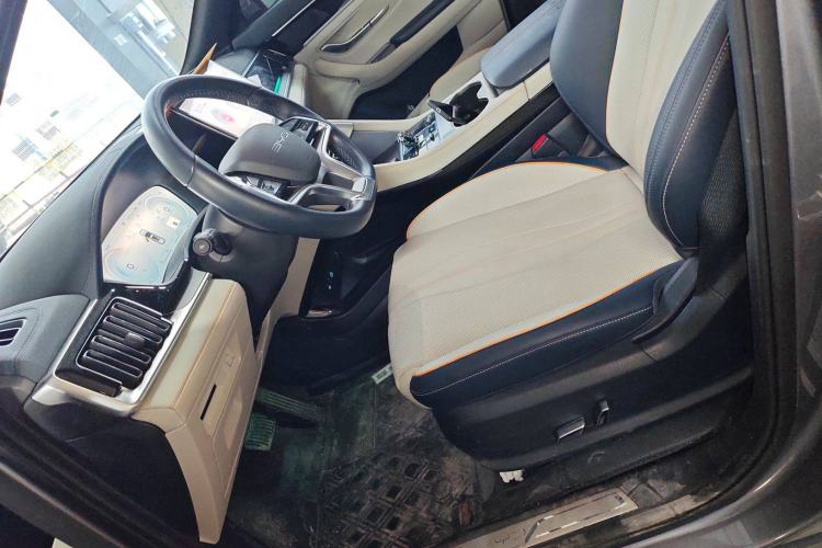 Used BYD Song PLUS New Energy 2023 Champion Edition DM-i 110KM Flagship Model
