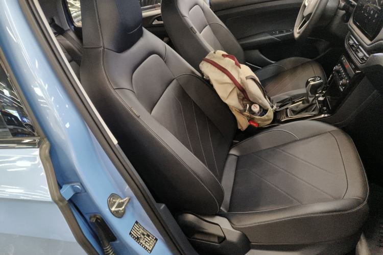 Used Volkswagen Tharu 2025 NewRui 300TSI Prestige Edition
