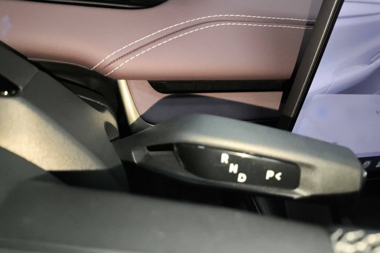 Used  SU7 2024 Rear-Drive Long-Range Intelligent Driving Version
