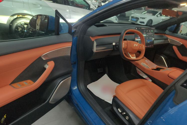 Used ONVO L60 2024 60 kWh Rear-Drive Version
