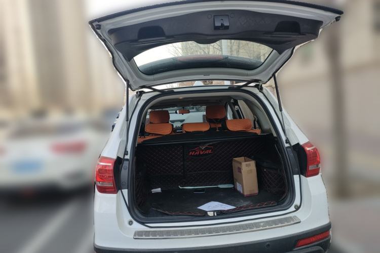 Used Haval H6 2017 Red-Label Sport Edition 1.5T Manual Two-Wheel Drive Elite Model
