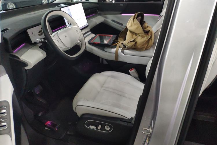 Used XPeng X9 2024 702 Ultra-Long Range Max