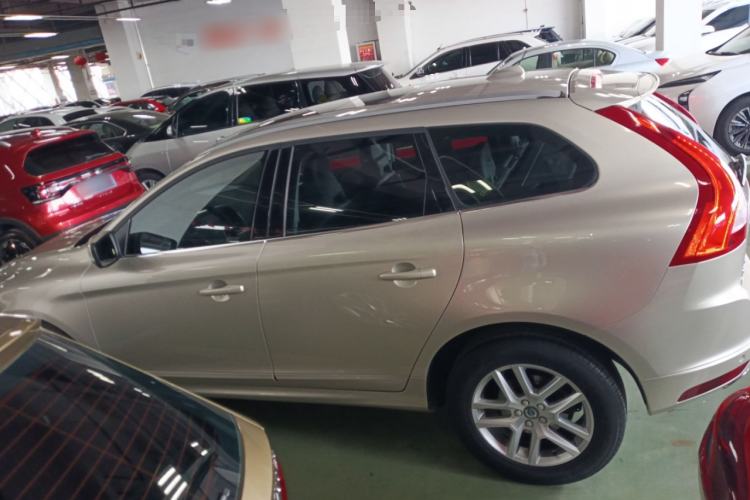 Used Volvo XC60 2017 T5 Smart Upgrade Edition