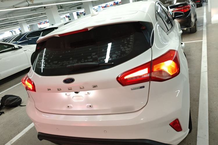 Used Ford Focus 2020 Hatchback EcoBoost 180 Automatic Trend Edition
