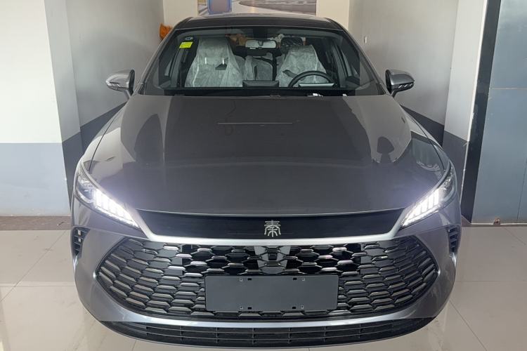 Used BYD Qin PLUS 2025 DM-i Smart Drive 55KM Leading Model
