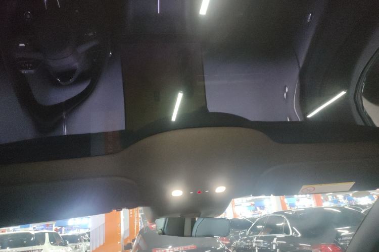 Used  YU7 2025 Ultra-Long Range Rear-Wheel Drive Version
