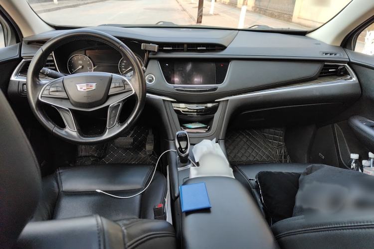 Used Cadillac XT5 2018 25T Luxury Model
