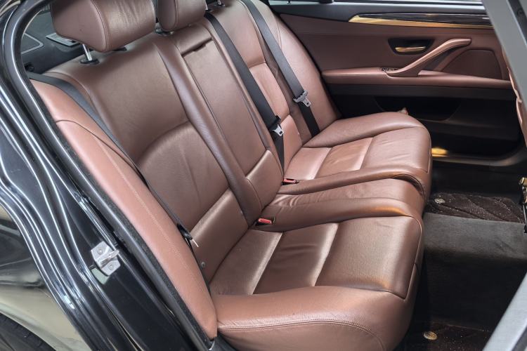 Used BMW 5 Series 2014 535Li Leading Model
