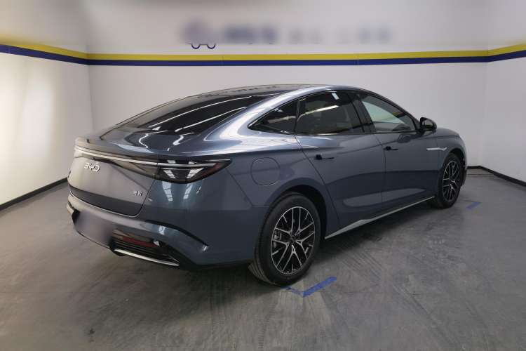 Used BYD Seal 2023 DM-i 1.5T 121km Flagship Model
