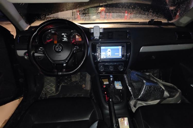 Used Volkswagen Sagitar 2015 1.6L Automatic Comfort Model