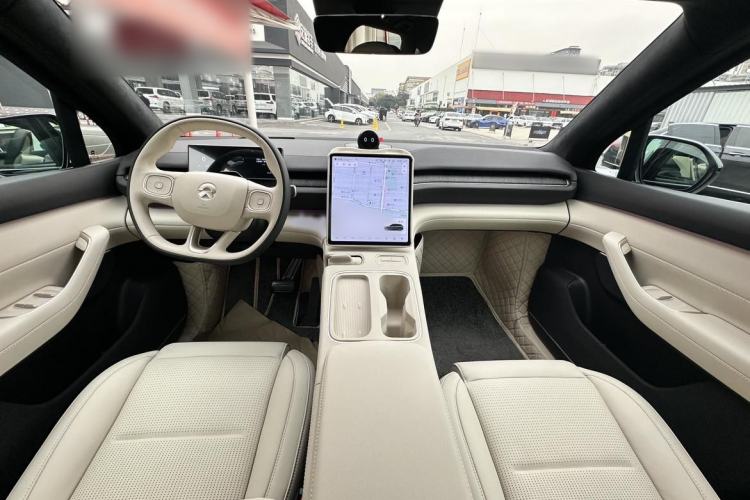 Used Nio ES6 2024 75 kWh
