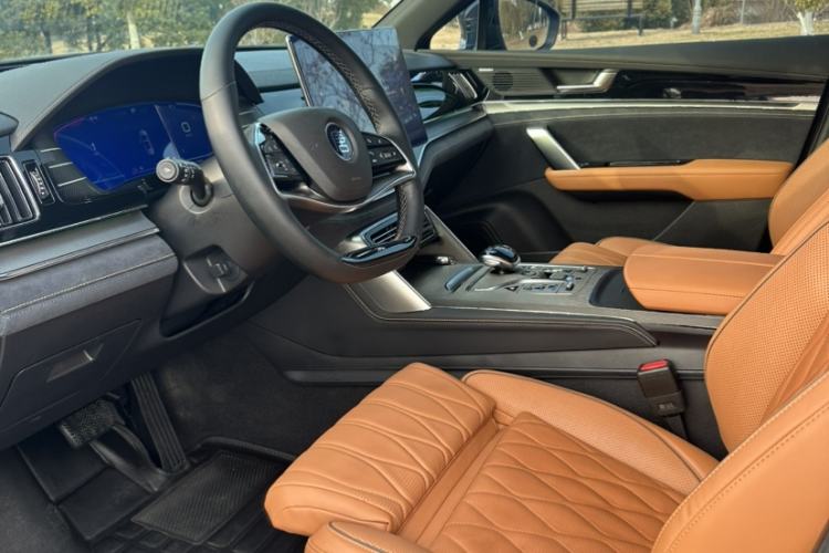 Used BYD Tang New Energy 2022 EV 635 km All-Wheel-Drive Flagship Model
