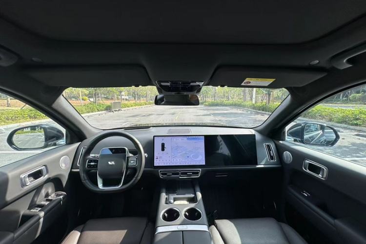 Used Li Auto L8 2023 Pro Model
