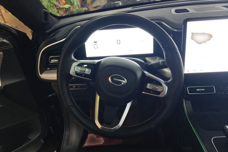 Used GAC Trumpchi GS8 2024 Linghang Series 2.0 TGDI Two-Wheel Drive Luxury Smart Connectivity Version
