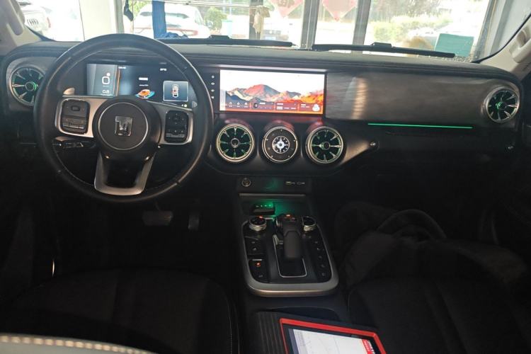 Used Tank 300 2021 City Edition 2.0T—Truly Stylish