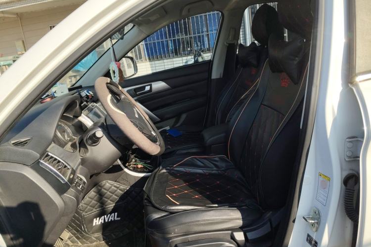 Used Haval H2 2017 Red-Label 1.5T Manual Two-Wheel Drive Luxury Model
