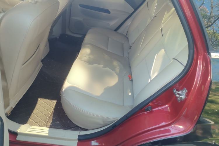 Used Buick Excelle 2015 1.5L Automatic Classic Model
