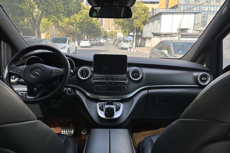 Used Mercedes-Benz V-Class 2018 V 260 AMG Sport Edition China VI
