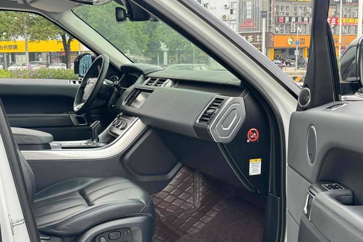 Used Land Rover Range Rover Sport 2015 3.0 SDV6 HSE DYNAMIC
