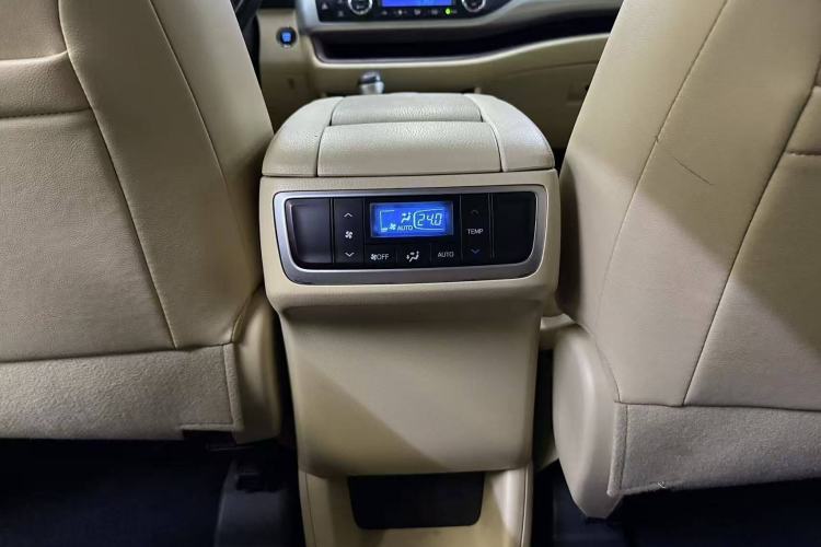 Used Toyota Highlander 2015 2.0T Four-Wheel Drive Luxury Edition 7-Seater
