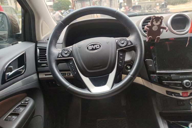 Used BYD S7 2015 2.0T Upgraded Automatic Luxury Version