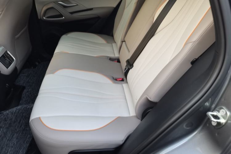 Used BYD Song Pro New Energy 2024 HONOR Edition DM-i 110KM Beyond Model
