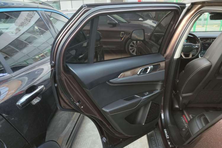 Used Lynk & Co 01 2017 2.0T Two-Wheel Drive Pro Edition
