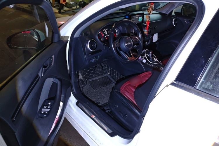 Used Audi A3 2018 30th Anniversary Edition Limousine 35 TFSI Ambition Model
