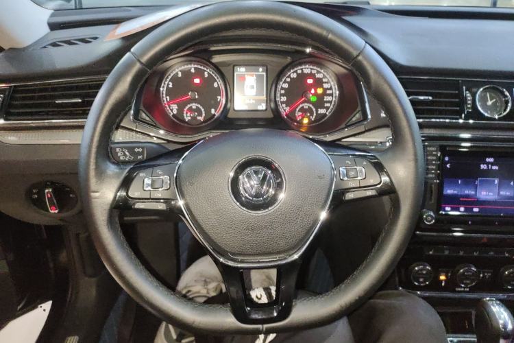 Used Volkswagen Passat 2016 330TSI DSG Prestige Edition
