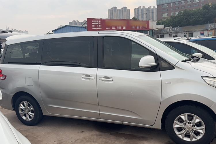 Used SAIC MAXUS G10 2015 2.0T Automatic Anniversary Edition
