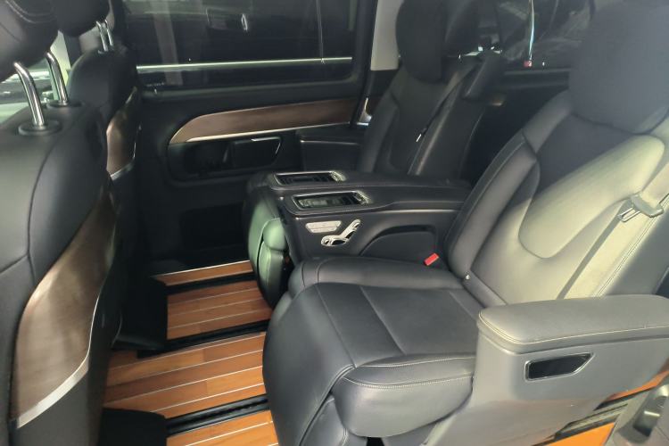 Used Mercedes-Benz V-Class 2020 V 260 L Long-wheelbase Luxury Edition
